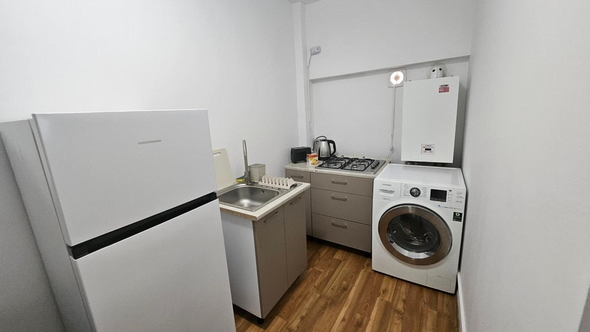Apartamente Elegante In Regim Hotelier Ясси Екстер'єр фото